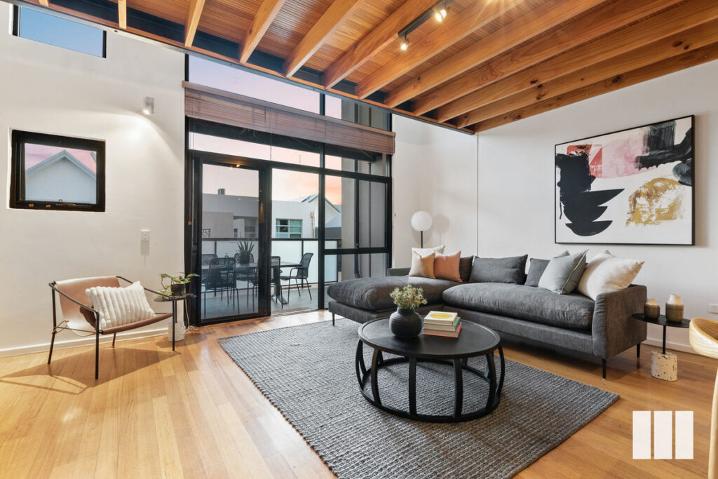 MODISH MANHATTAN LOFT-STYLE PAD