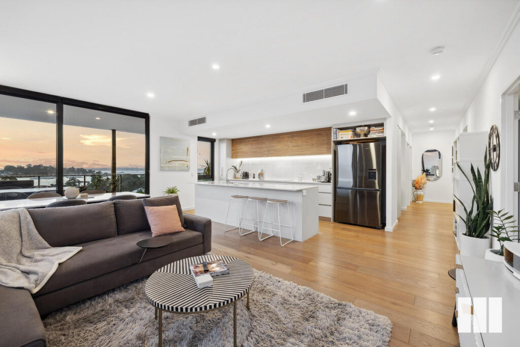 SPACIOUS URBAN RETREAT