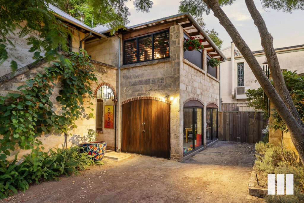 CHARMING, ELEGANT AND ECLECTIC RETREAT