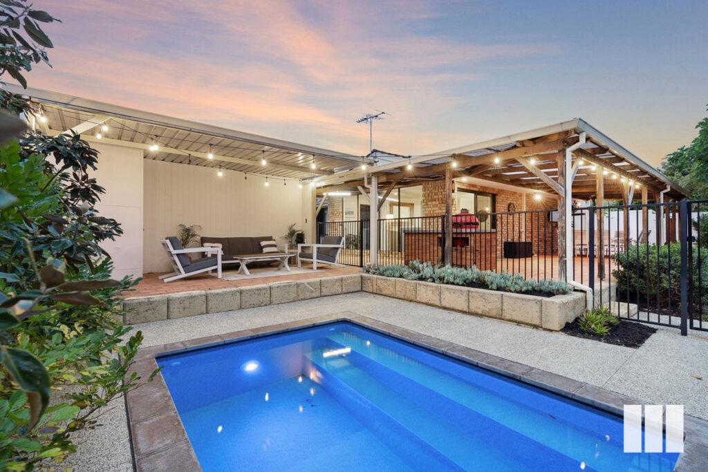 ENTERTAINERS OASIS