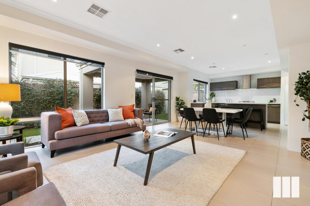 SIMPLY STUNNING, SURPRISINGLY SPACIOUS