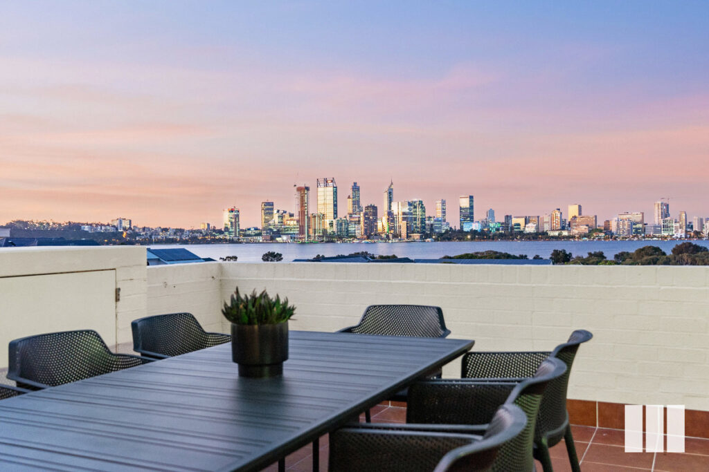 PENULTIMATE RIVERSIDE PAD