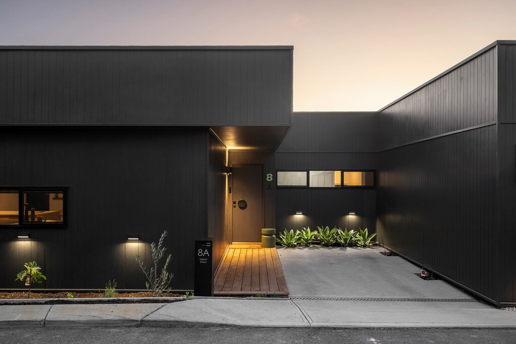 CONTEMPORARY ELEGANCE MEETS MODERN FUNCTION