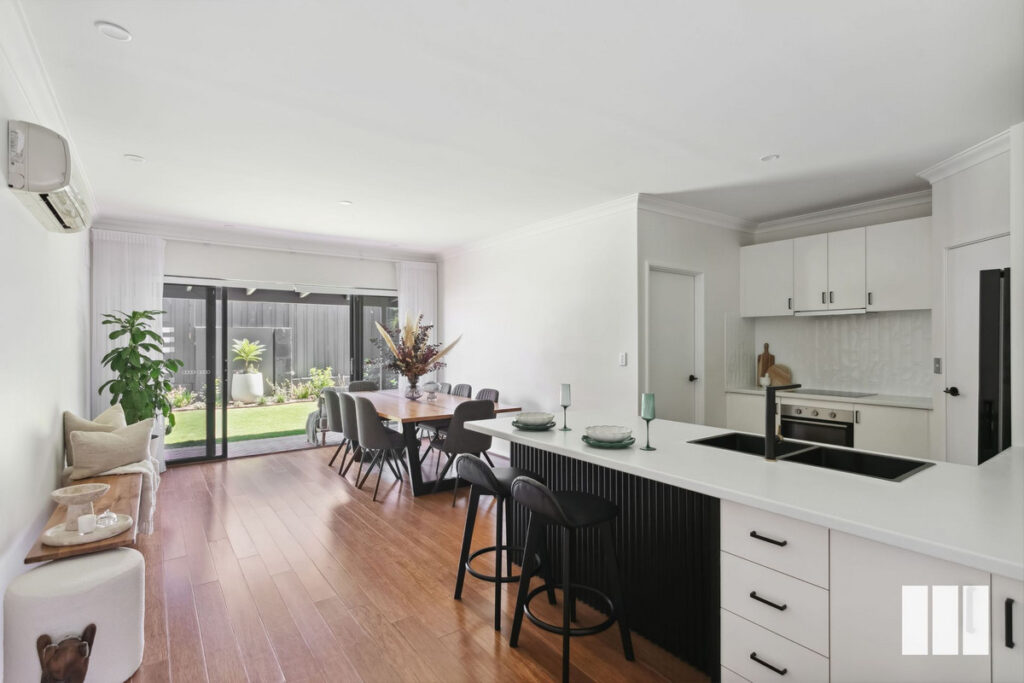 LUXURY MEETS LOCATION