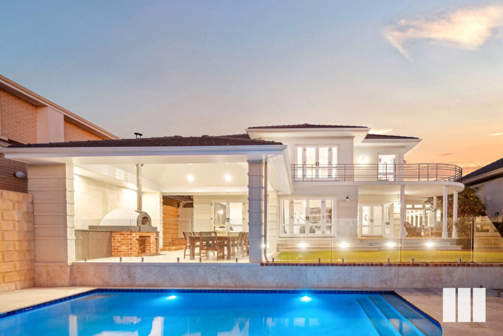 MASTERPIECE ON RIDGE: ELEVATE YOUR LIFESTYLE