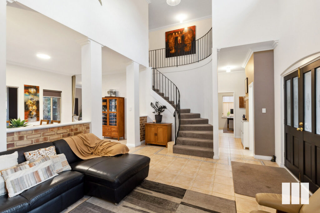 DRESS CIRCLE LUXURY LIVING