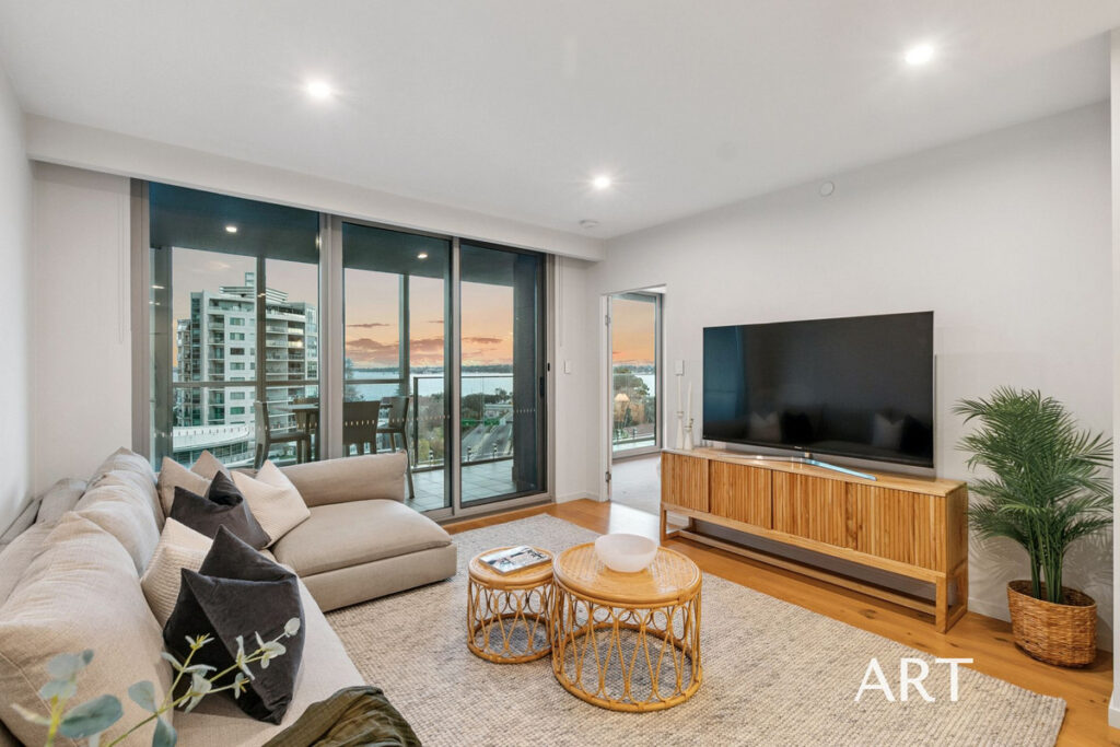 RIVER VIEWS, REFINED INTERIORS, RESORT LIFESTYLE