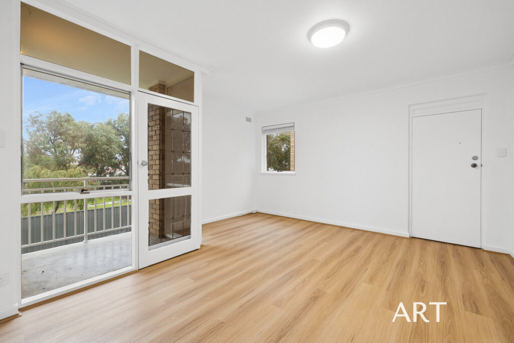 REFURBISHED IN A GREAT LOCATION