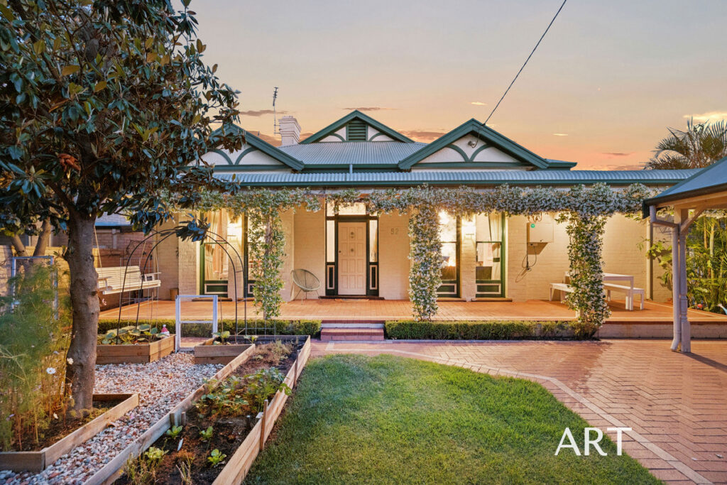 OOZING STYLE, CHARM AND CHARACTER