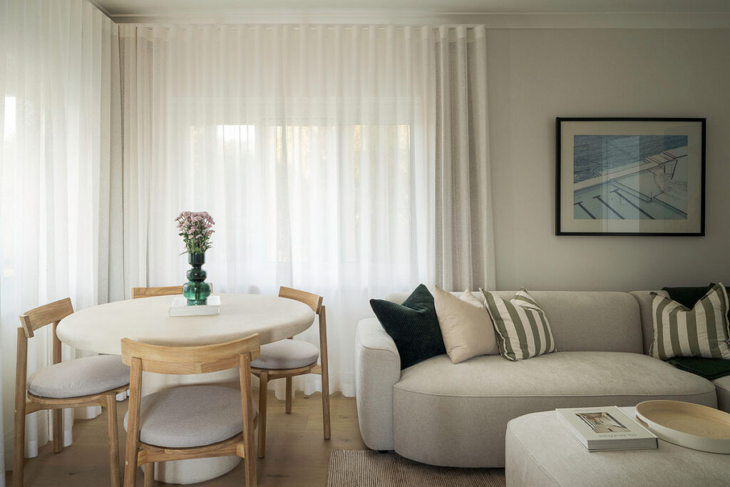 206/18-28 Neild Avenue, Darlinghurst, Renovated Coastal Living In A Prime Cottesloe Pocket - Thumbnail 3