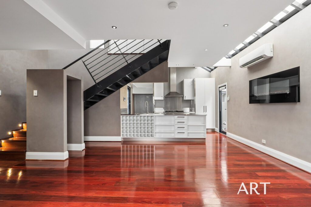 Inner-City Elegance in an Unbeatable Beaufort Street Locale