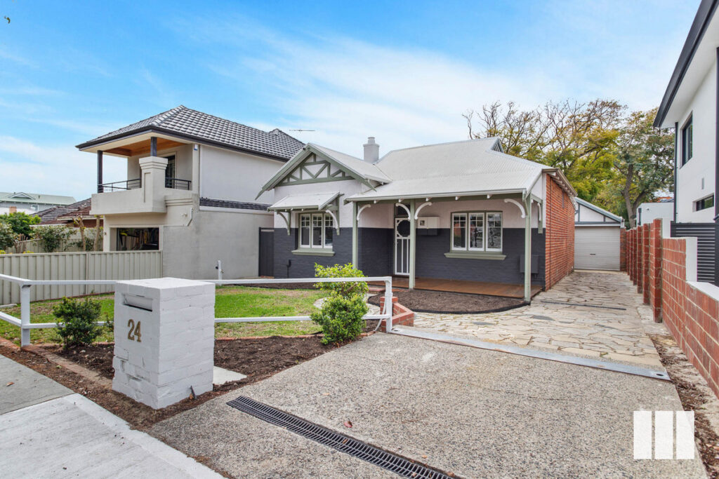 ELEGANT AND RENOVATED CHARACTER HOME IN SOUTH PERTH