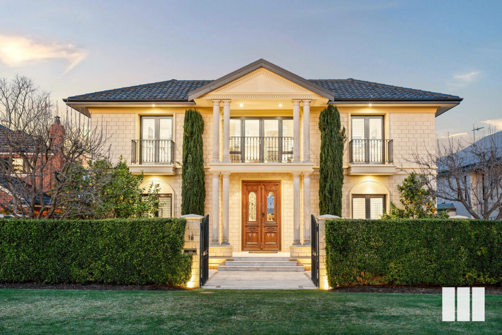 UNPRECEDENTED SALTER POINT LUXURY