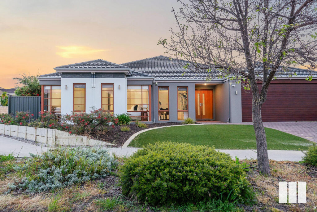 TRANQUIL LIVING ON A SPACIOUS CORNER BLOCK