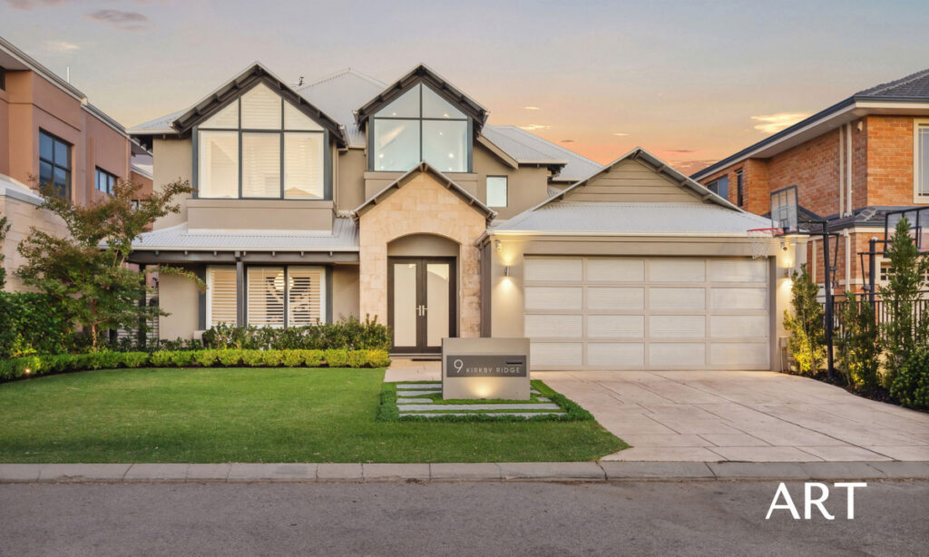 AWARD WINNING, RIVERSIDE CONTEMPORARY FAMILY LIVING