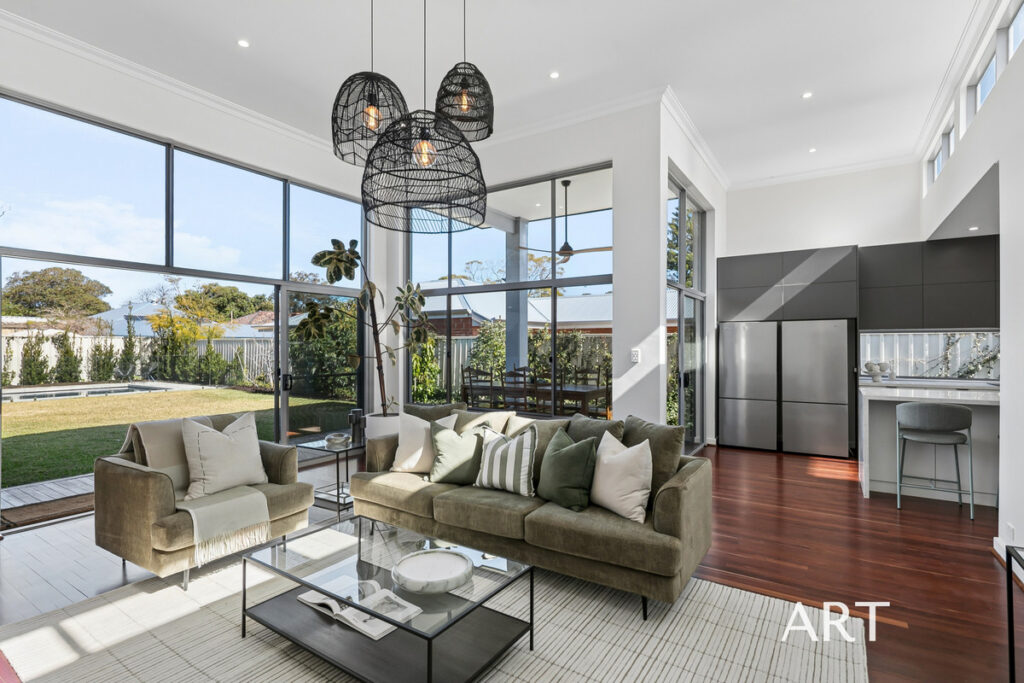 LANDMARK FAMILY LIVING WITHOUT COMPROMISE