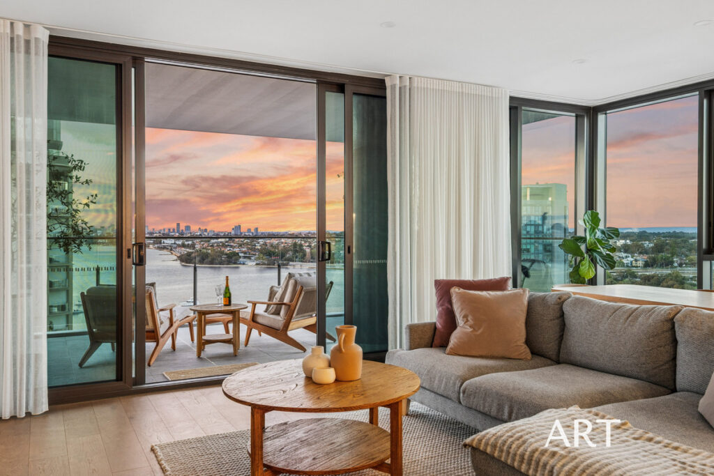 LIFE ELEVATED, ABOVE THE SWAN RIVER
