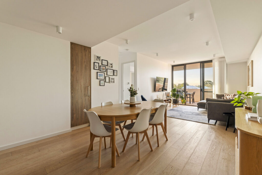 SPACE, LIGHT & LIFESTYLE