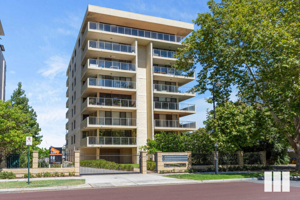 TWO BEDROOM IN PRIME LOCATION  ** UNDER APPLICATION**