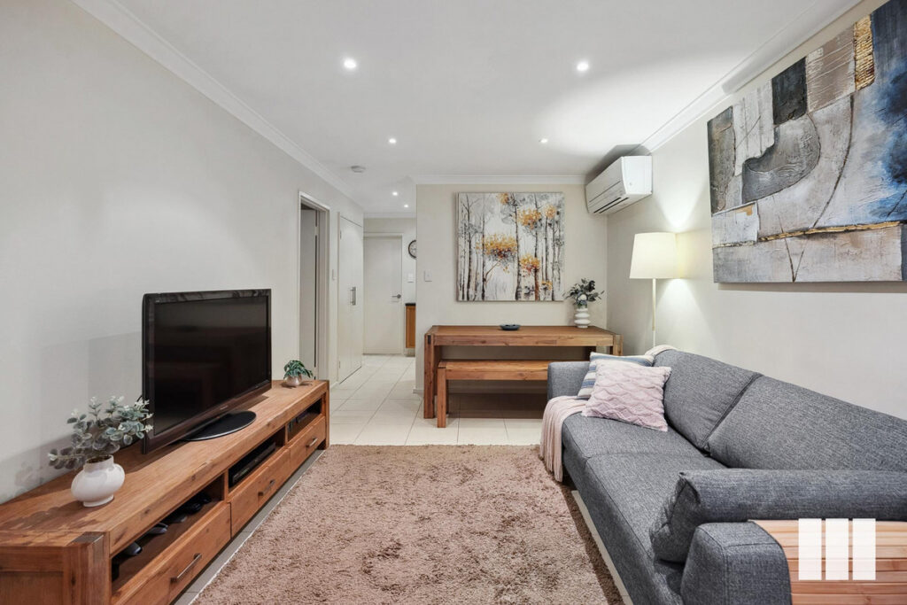 COSY, PRIVATE, SECURE, COMO HIDEAWAY