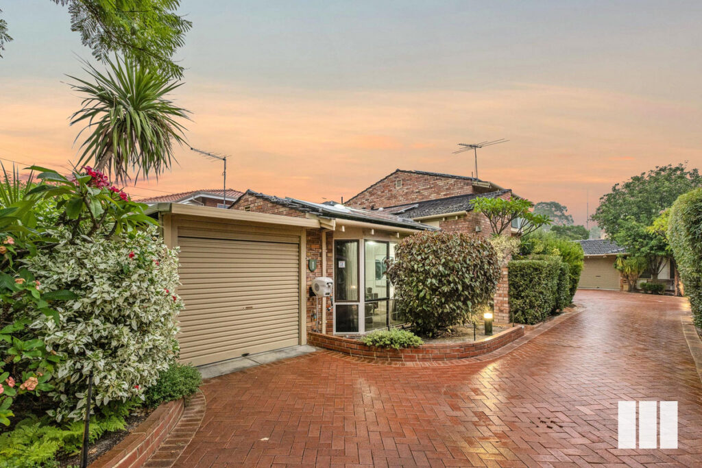 SENSATIONAL, SECURE, SINGLE-LEVEL LIVING!