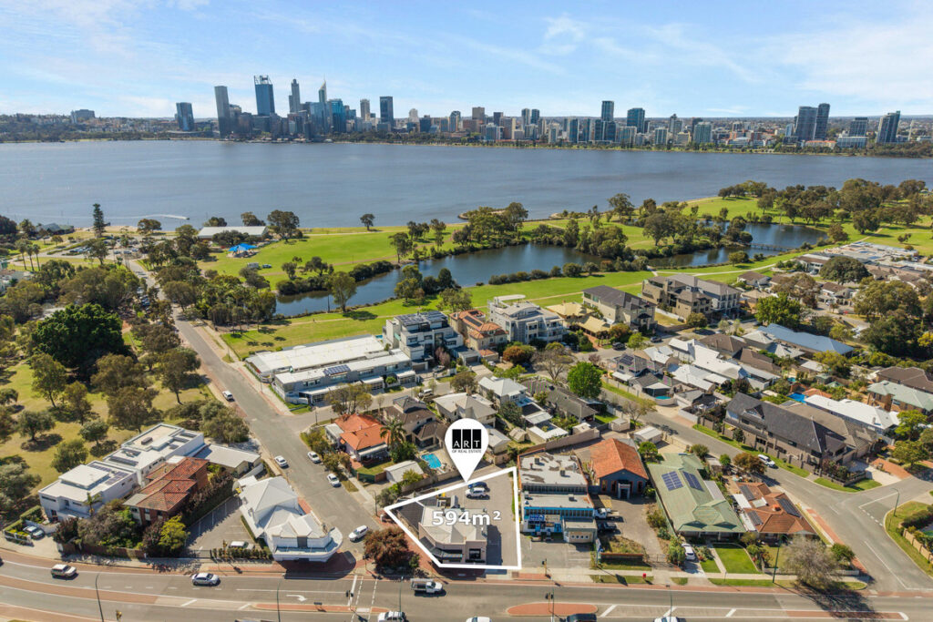 ICONIC RIVERSIDE LANDMARK, IN PRIME LOCALE!